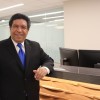 Viaje Histórico del Juez Reyes para Convertirse en el Primer Latino en la Corte Suprema de Illinois