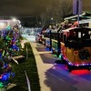 Los Funcionarios de Cicero Encienden las Luces Navideñas en el Evento Christmas in the Park